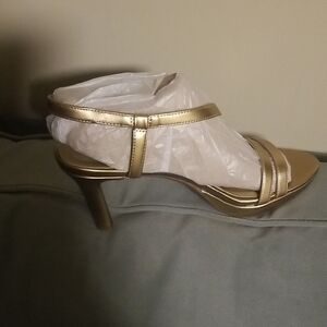 Naturalizer Elegant Gold Strappy Heels
